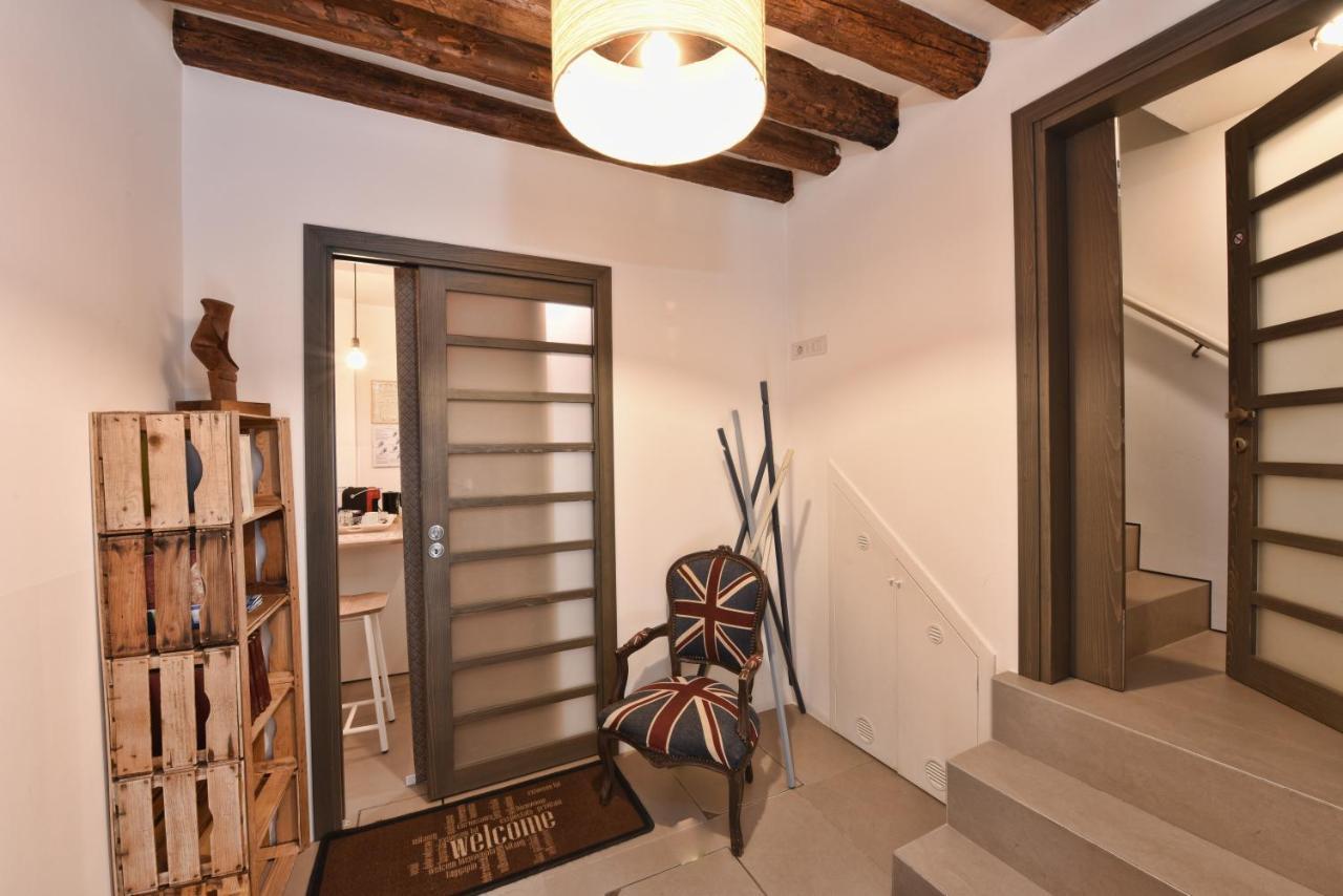 Sottopiano - Comfort In The Center Venesia Bagian luar foto